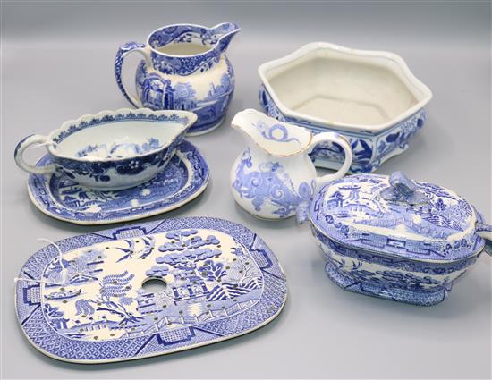 Chinese blue and white sauceboat, modern jardiniere and sundry other blue and white ceramics